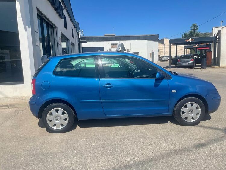 Volkswagen Polo 1.4 GASOLINA 75 CV foto 2